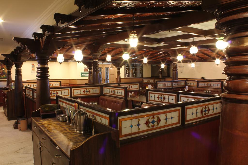 Hotel Emerald Park 첸나이 외부 사진